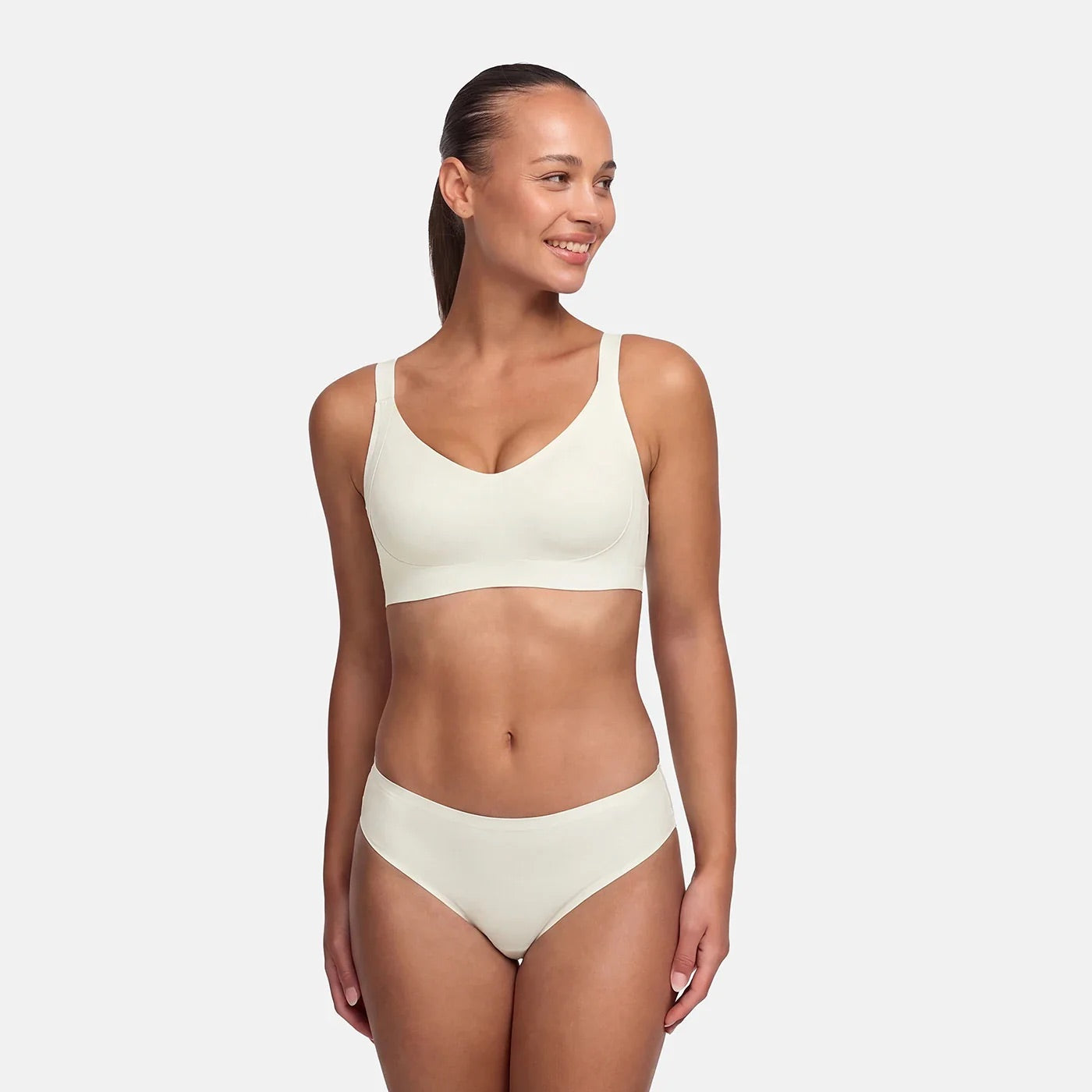 Seamless Essential String