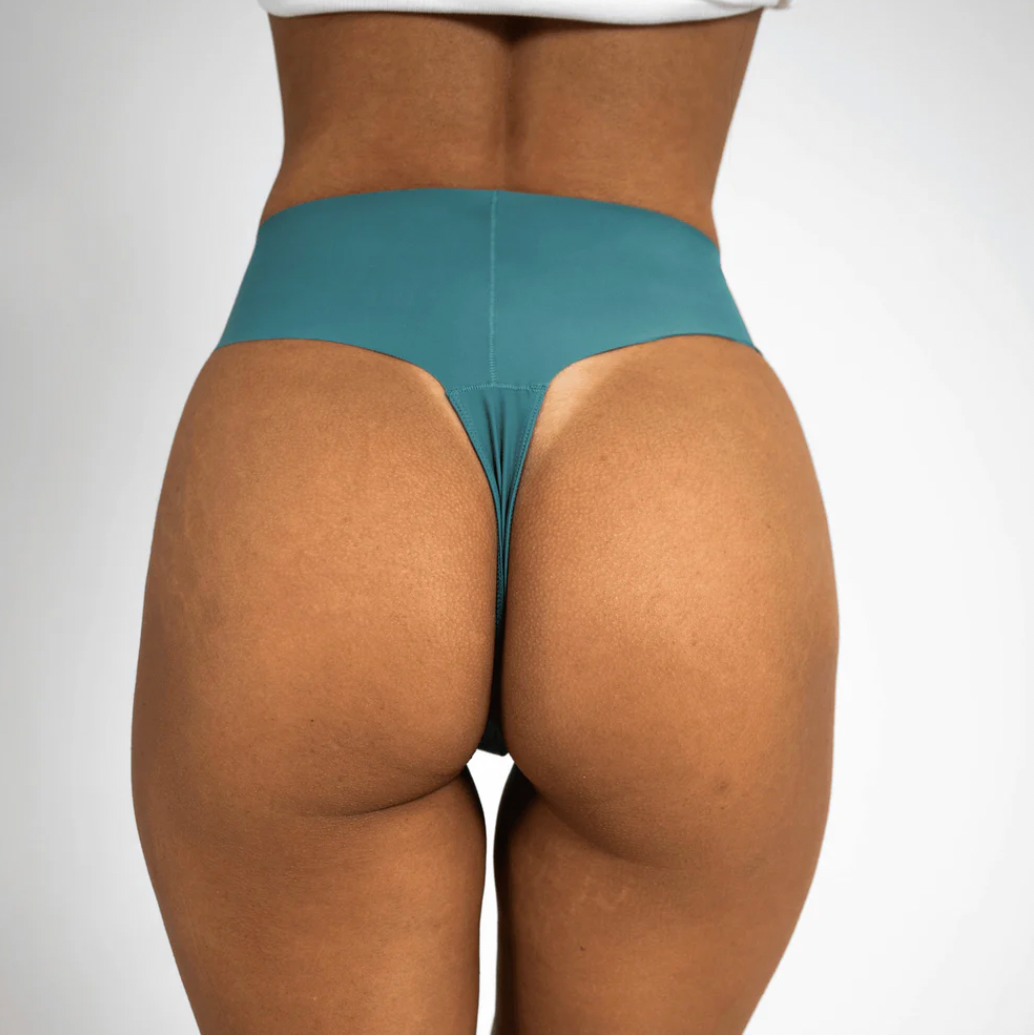 Classic Seamless String
